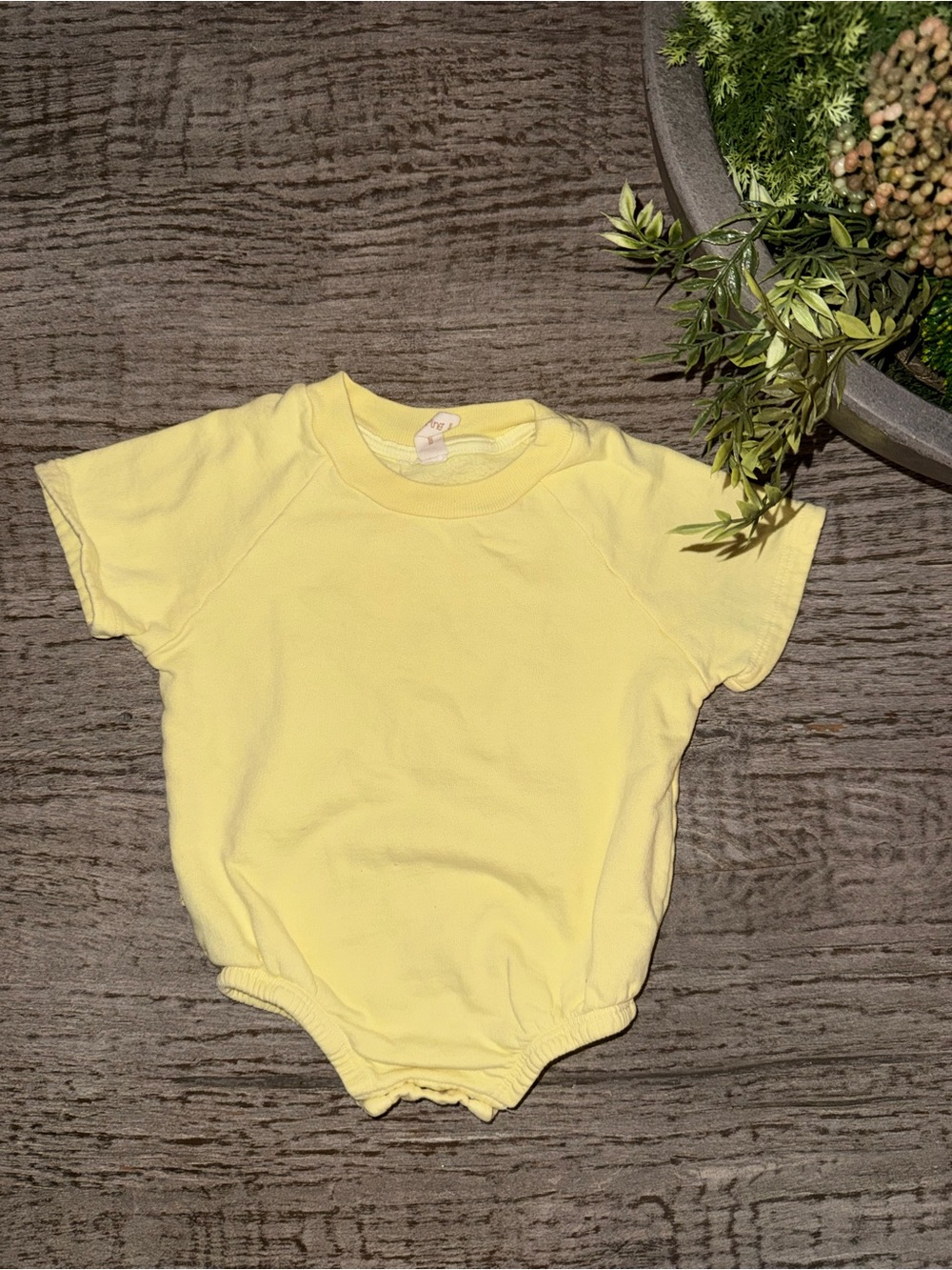 Tenth & pine bubble onesie yellow size 3-6 months